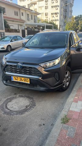 טויוטה RAV4