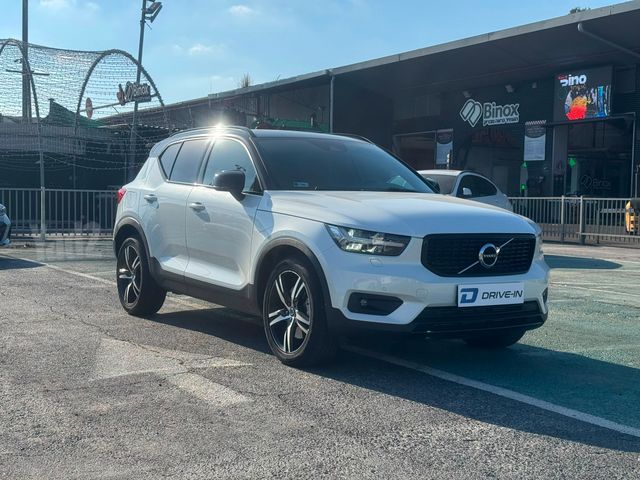 וולוו XC40