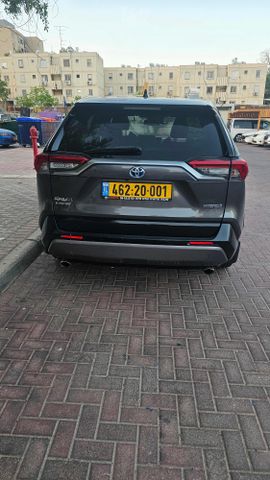 טויוטה RAV4