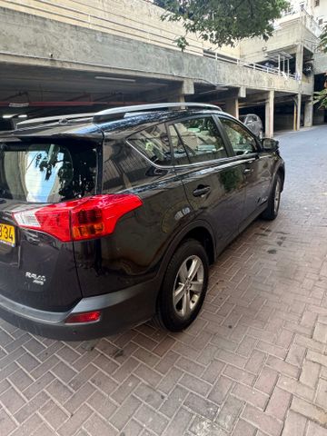 מודעת רכב טויוטה RAV4
