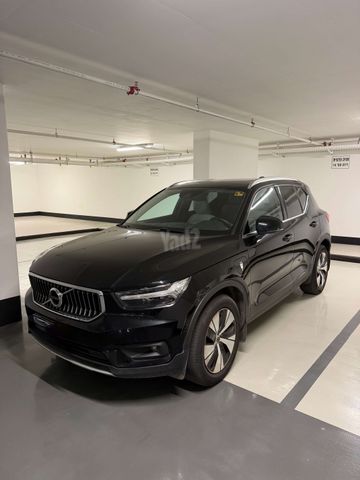 מודעת רכב וולוו XC40