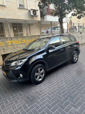 טויוטה RAV4
