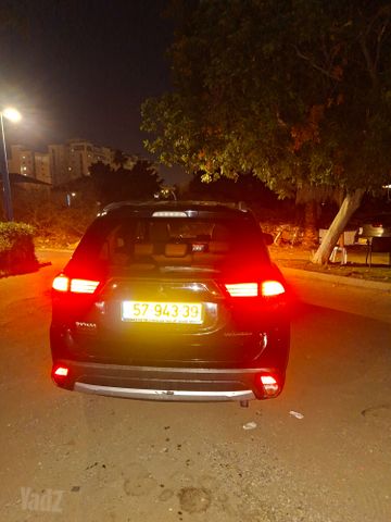 מיצובישי אאוטלנדר
