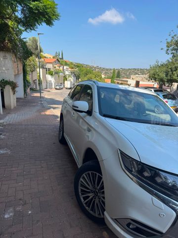 מודעת רכב מיצובישי אאוטלנדר