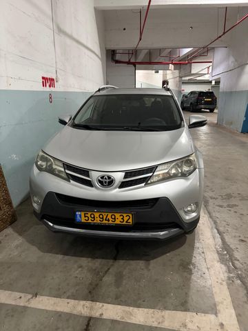 מודעת רכב טויוטה RAV4