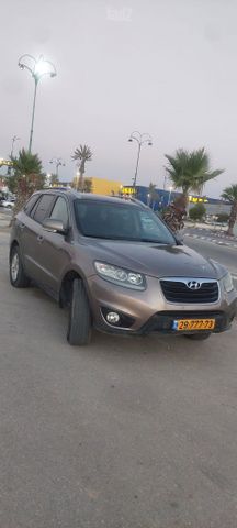 יונדאי סנטה פה