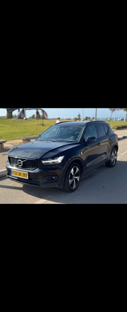 מודעת רכב וולוו XC40