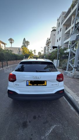 אאודי Q2