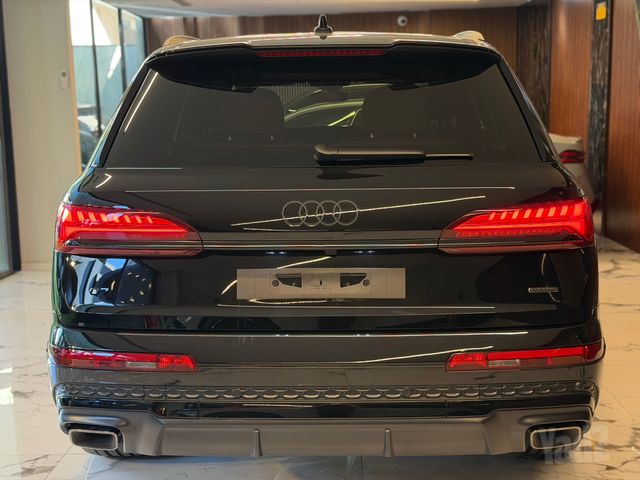 אאודי Q7