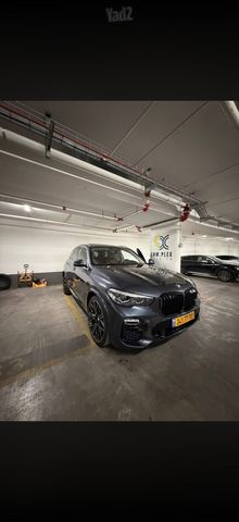 ב מ וו X5