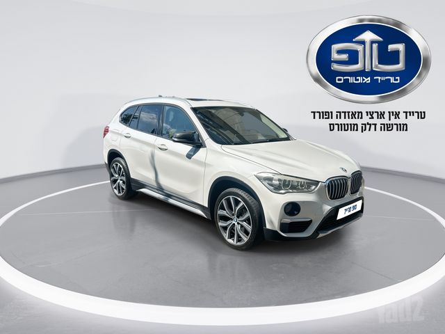 ב מ וו X1