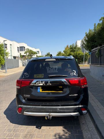 מיצובישי אאוטלנדר
