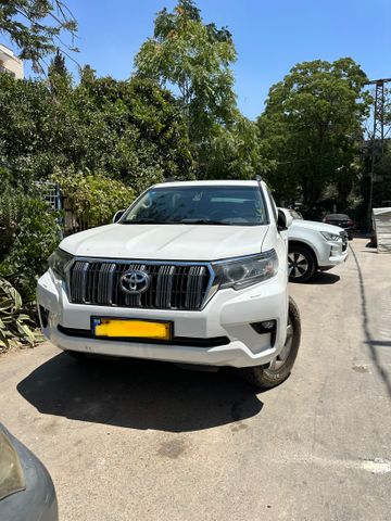 מודעת רכב טויוטה לנד קרוזר