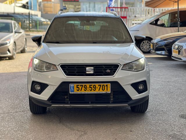 סיאט ארונה