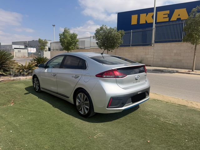יונדאי איוניק