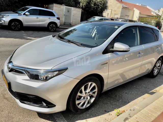 מודעת רכב טויוטה אוריס