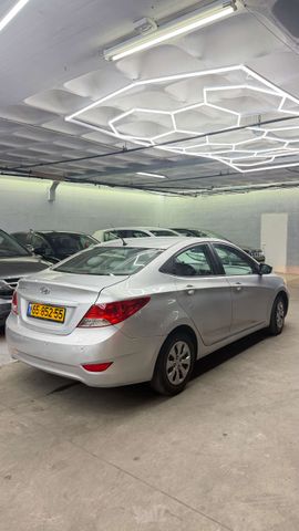 יונדאי אקסנט i25