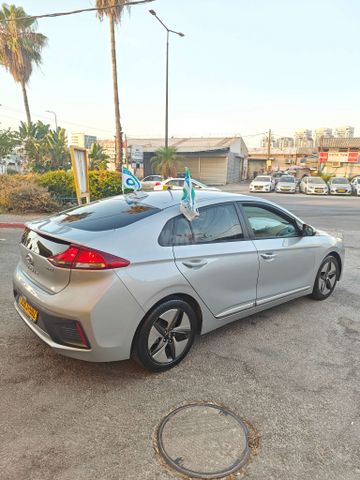 יונדאי איוניק