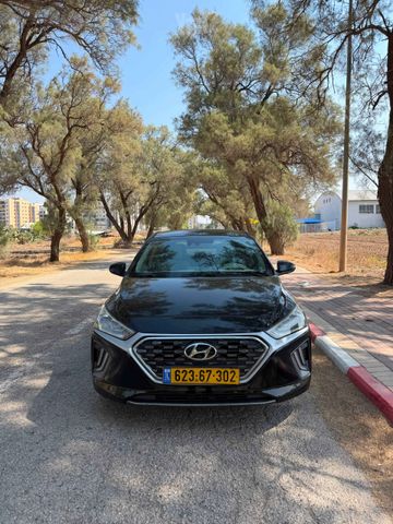 יונדאי איוניק