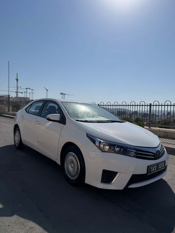 טויוטה קורולה