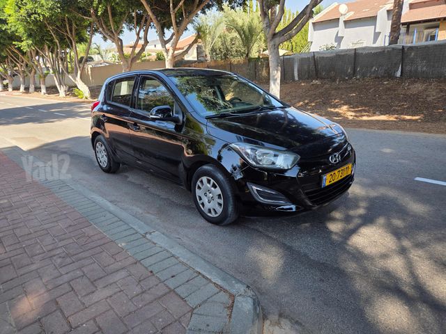 מודעת רכב יונדאי i20
