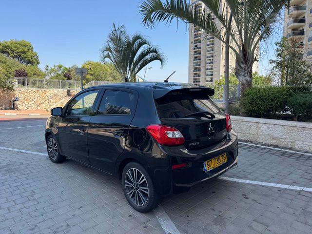 מיצובישי ספייס סטאר