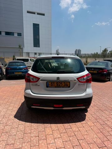 סוזוקי קרוסאובר