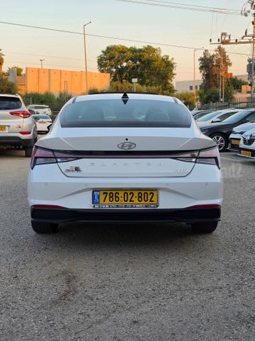 יונדאי אלנטרה