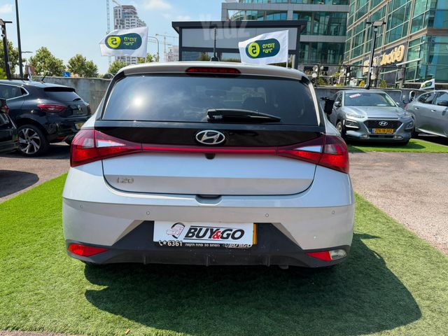 יונדאי i20