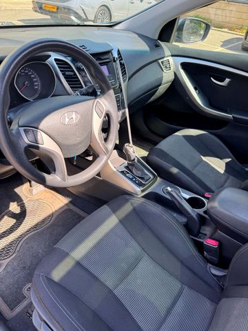 יונדאי i30
