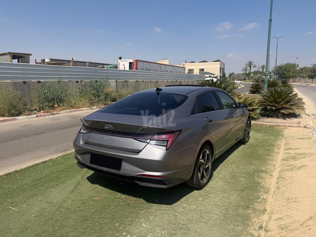 יונדאי אלנטרה