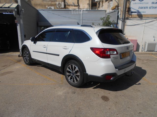 סובארו אאוטבק