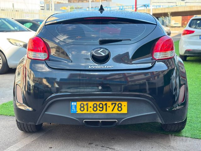 יונדאי ולוסטר