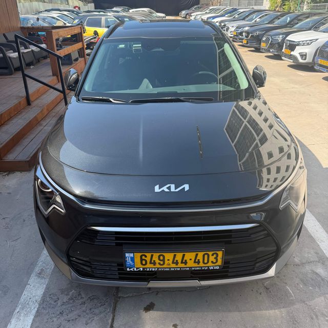 קיה נירו