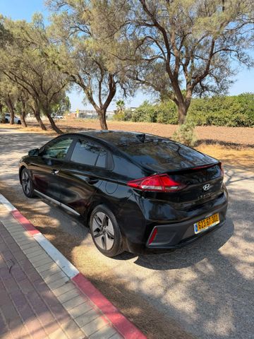 יונדאי איוניק