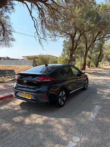 יונדאי איוניק