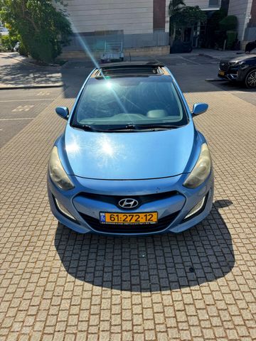יונדאי i30