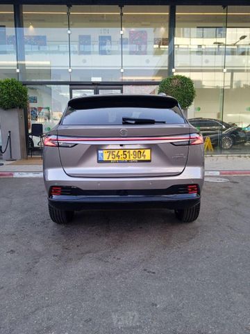 אם ג'י HS