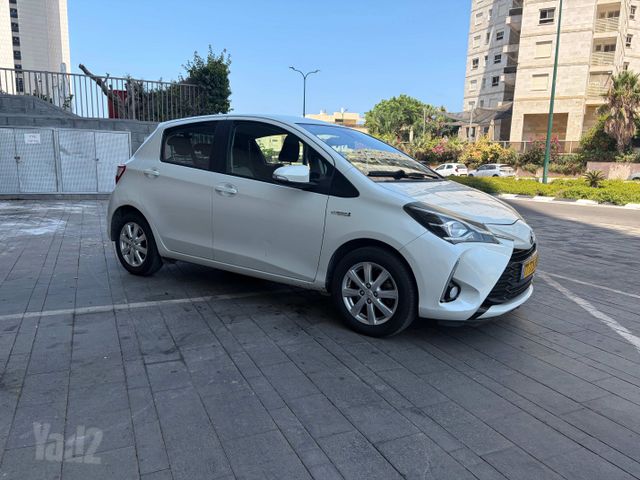 מודעת רכב טויוטה יאריס