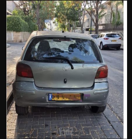 טויוטה יאריס