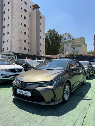 טויוטה קורולה