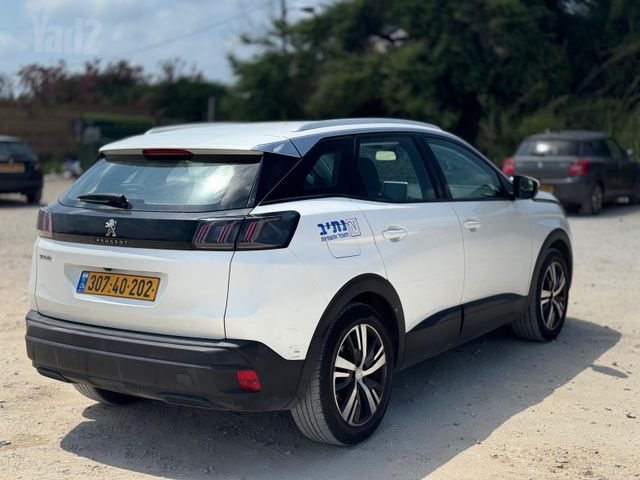 פיג'ו 3008