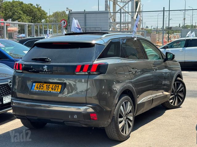 פיג'ו 3008