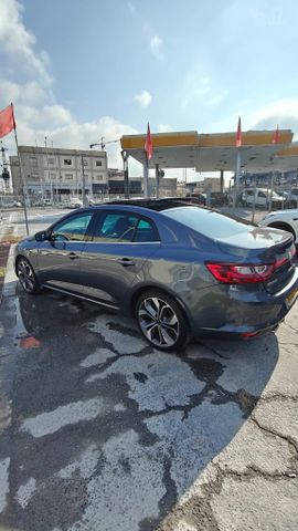 רנו מגאן