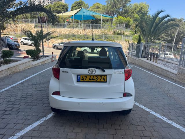 טויוטה ורסו-S