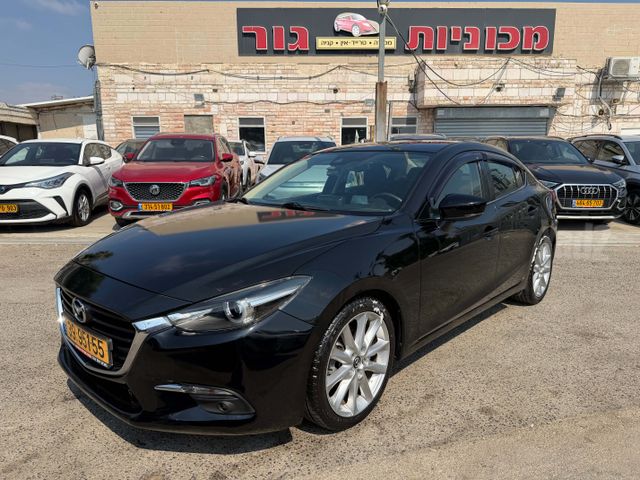 מודעת רכב מאזדה 3