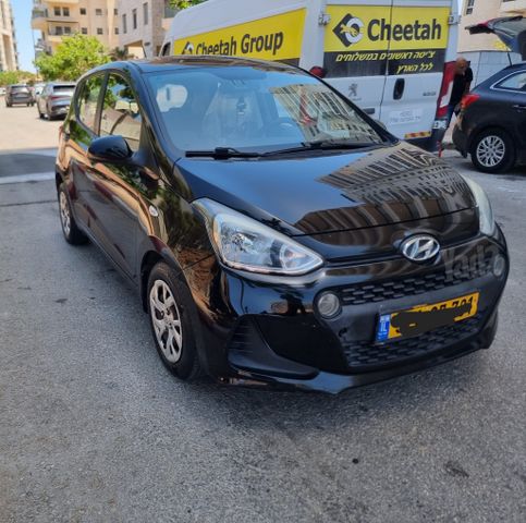 יונדאי i10