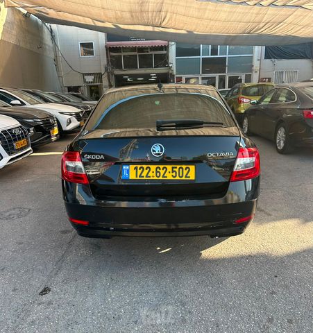 סקודה אוקטביה