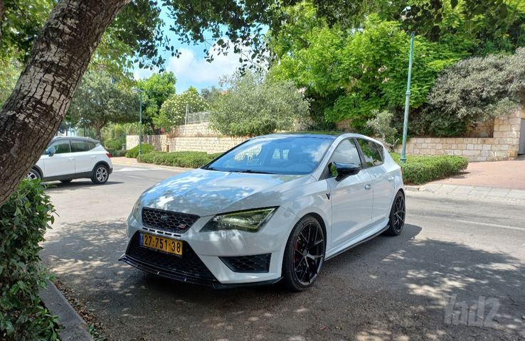 סיאט לאון