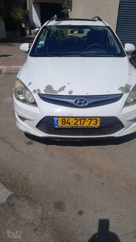 יונדאי i30